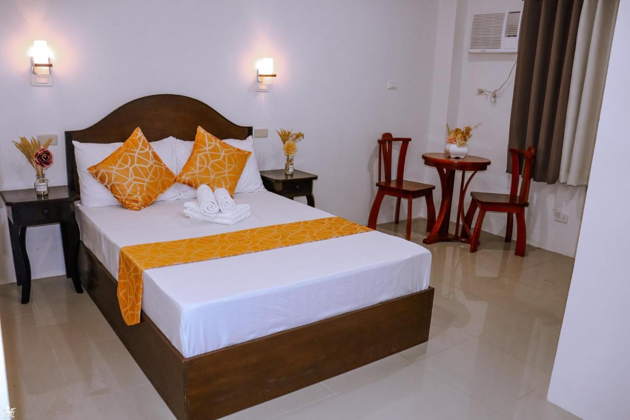 Dianna’s Inn Coron Bagian luar foto